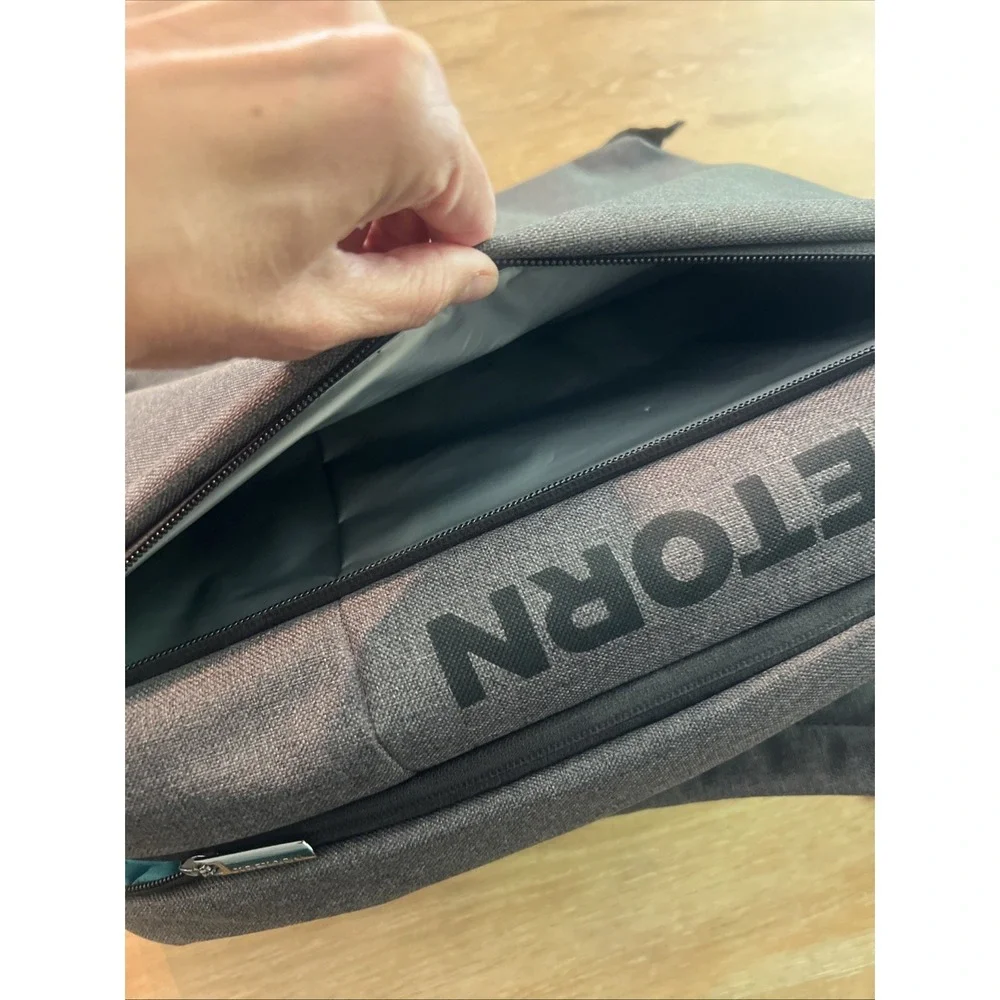 Tretorn Tech Laptop School And Travel Backpack Tote Gray Fog Excellent